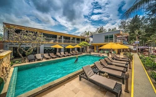 Kamala Beachfront Apartment