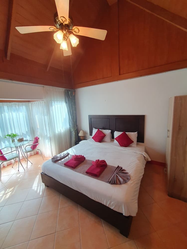 Aquarius Gay Guesthouse & Sauna