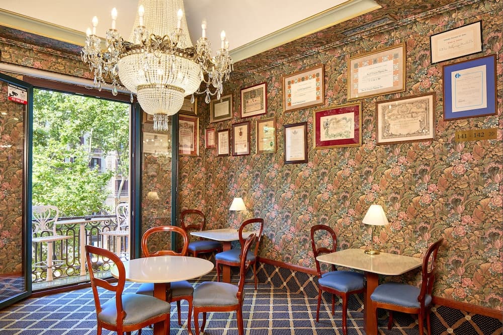 Lobi dinlenme salonu