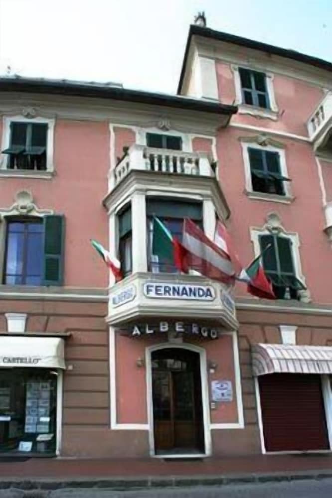 Konaklama yerinin ön cephesi