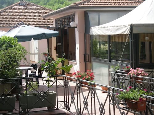 Hotel Athena