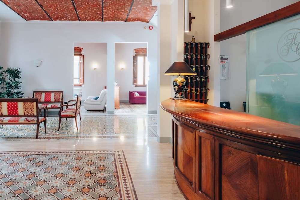 Hotel Savoia E Campana