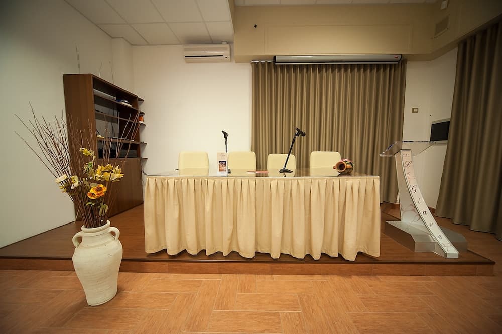 Toplantı salonu/imkânları