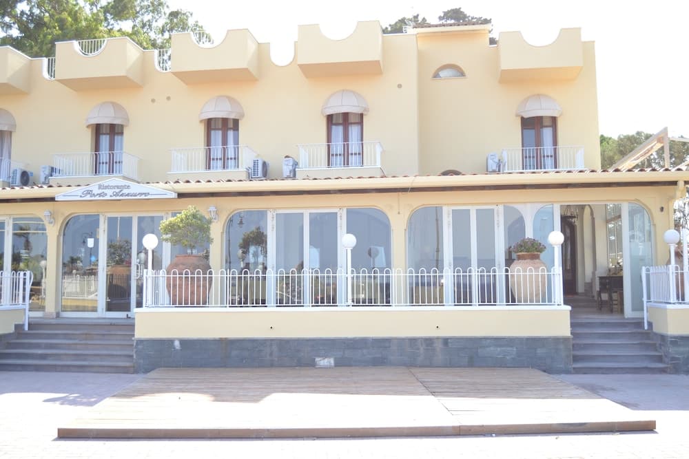 Hotel Ristorante Porto Azzurro