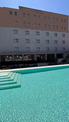 Hotel For You