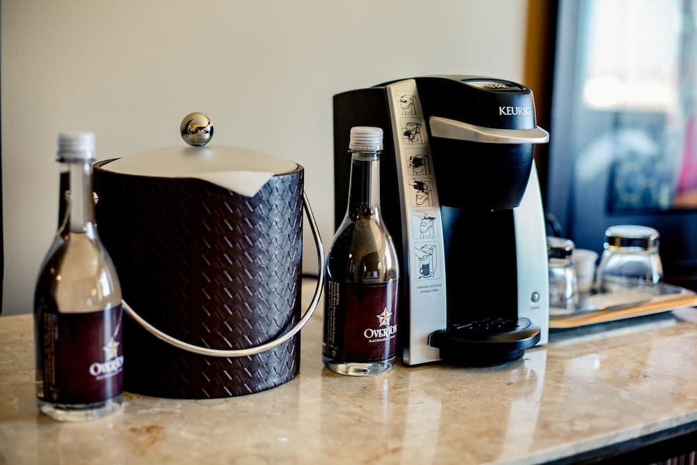 Kahve ve/veya kahve makinesi