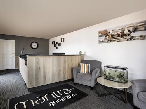 Mantra Geraldton
