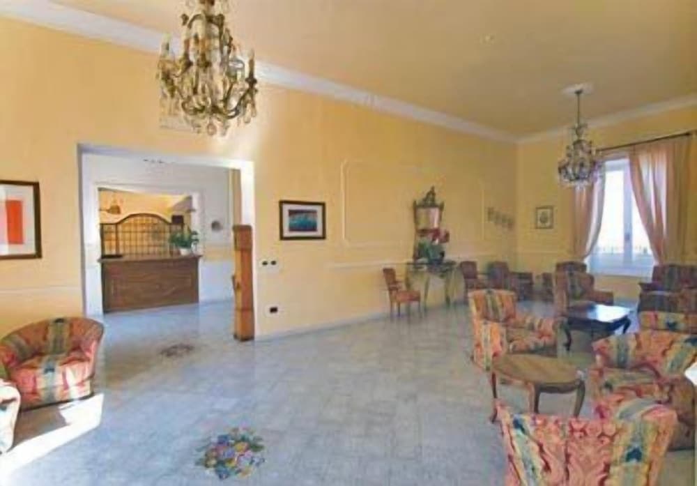 Lobi dinlenme salonu