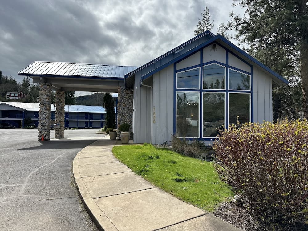 Edgewater Inn Shady Cove