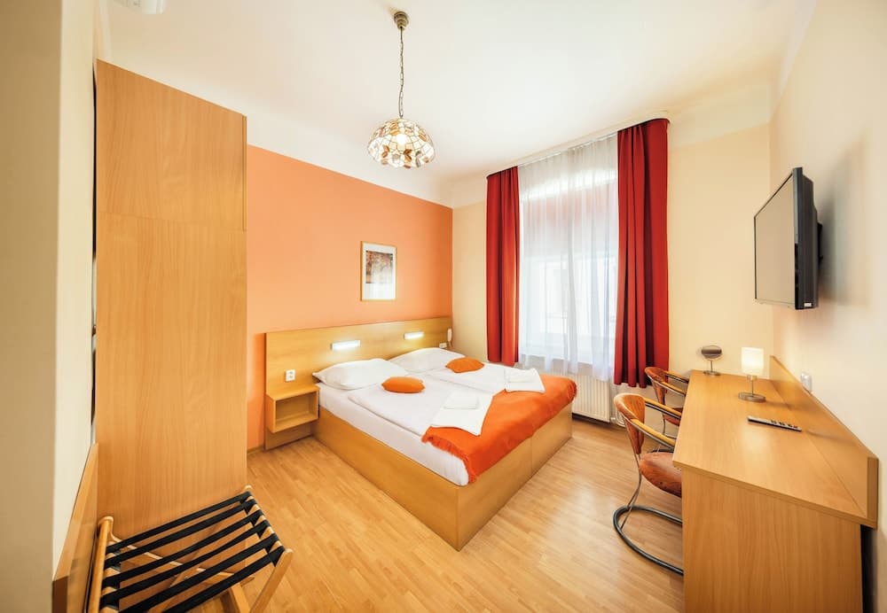 Hotel Golden City Garni