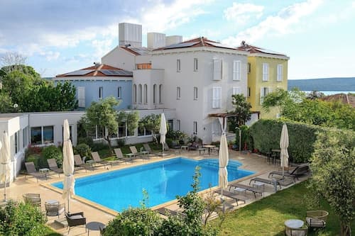 Hotel Manora