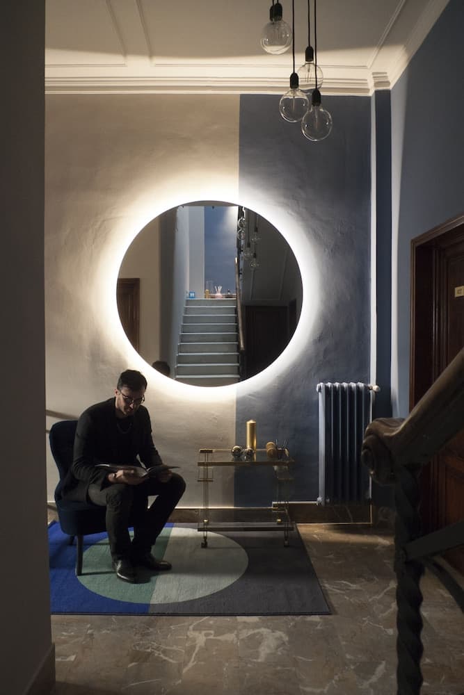 Lobi dinlenme salonu