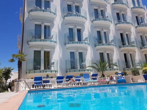 Hotel Ambassador