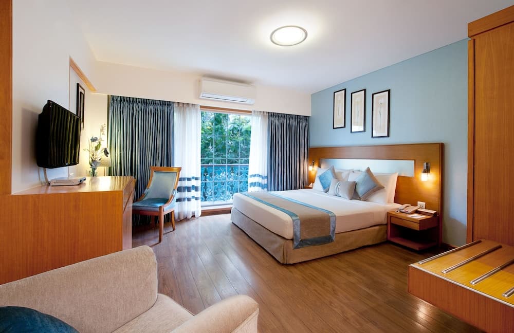 Grand Residency Hotel & Serviced Apartments
