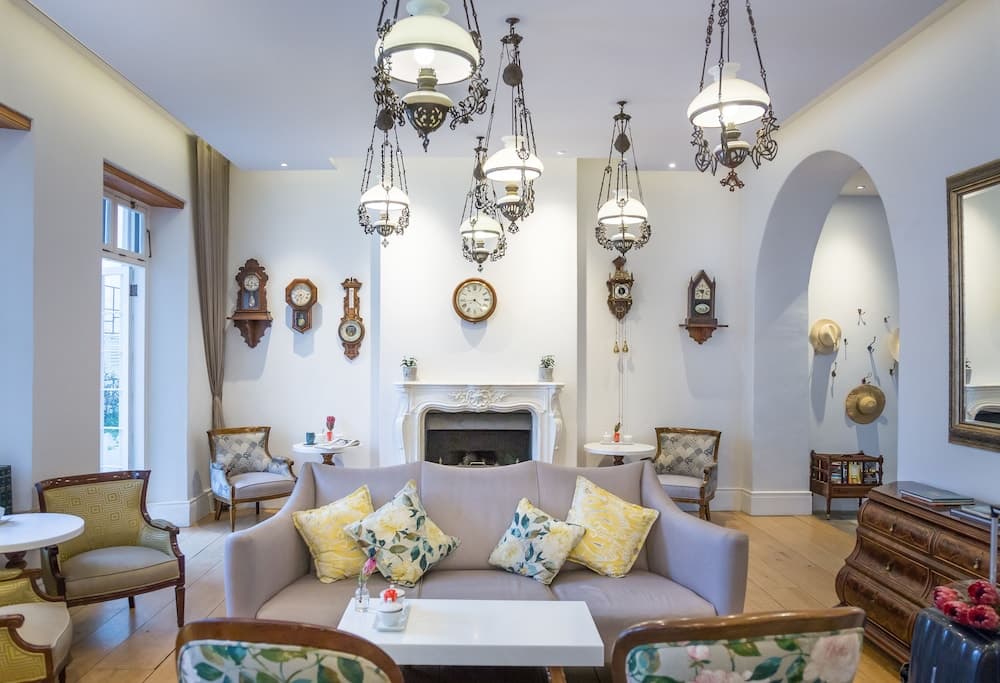 Lobi dinlenme salonu