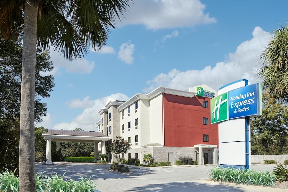Holiday Inn Express Pensacola West - Navy Base by IHG