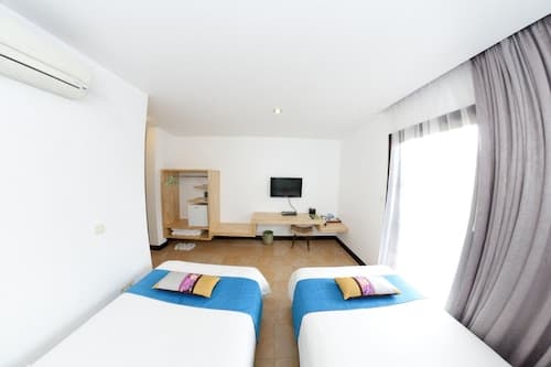 Hotel Cara