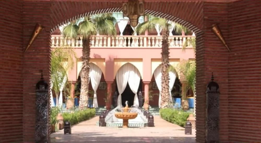 Villa Guest