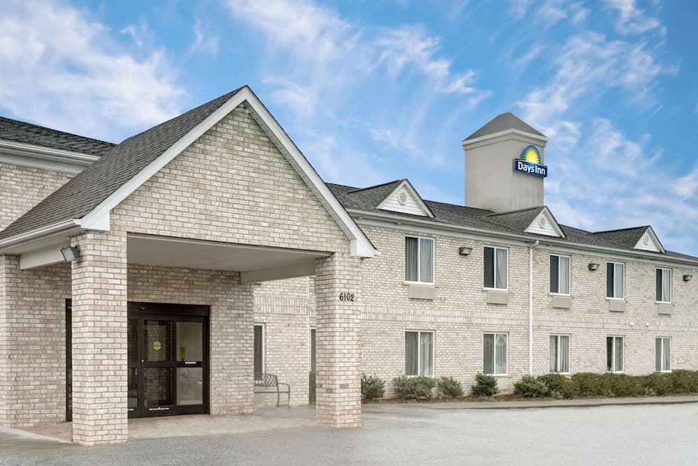 Days Inn by Wyndham Greensboro NC