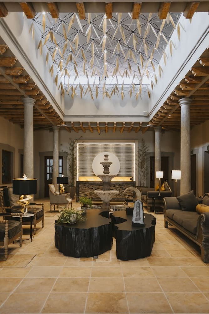 Dos Patios Querétaro Curamoria Collection