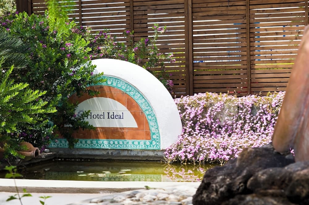 Konaklama yerinin ön cephesi