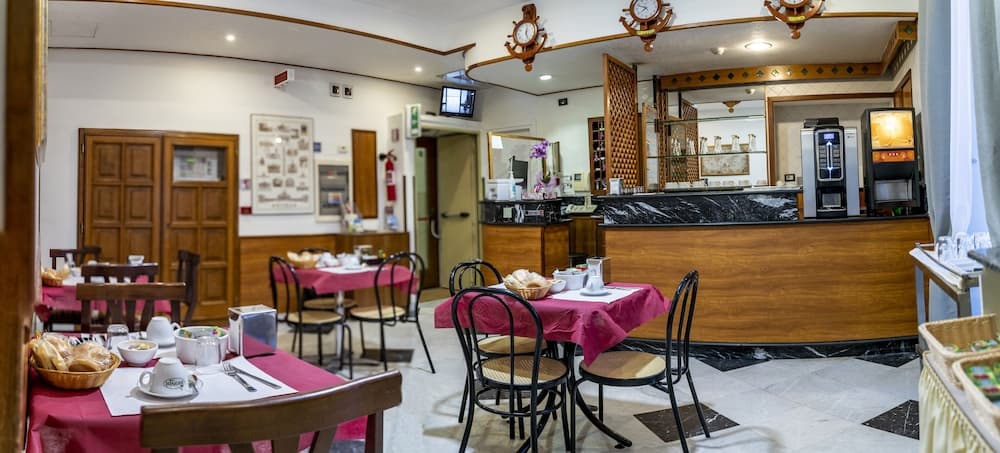 Hotel Ferrarese Roma