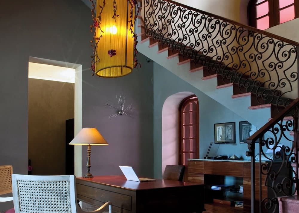 Lobi dinlenme salonu