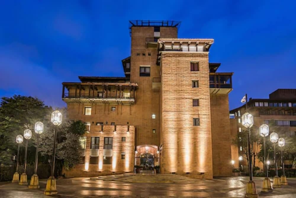 Travelers Suites Condominio Plenitud