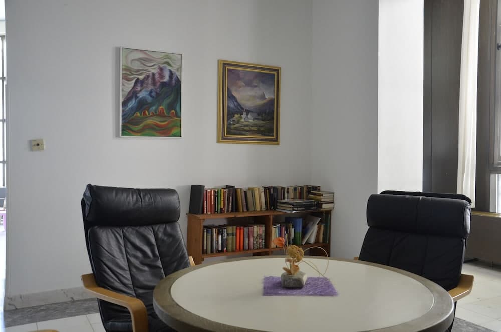 Lobi dinlenme salonu