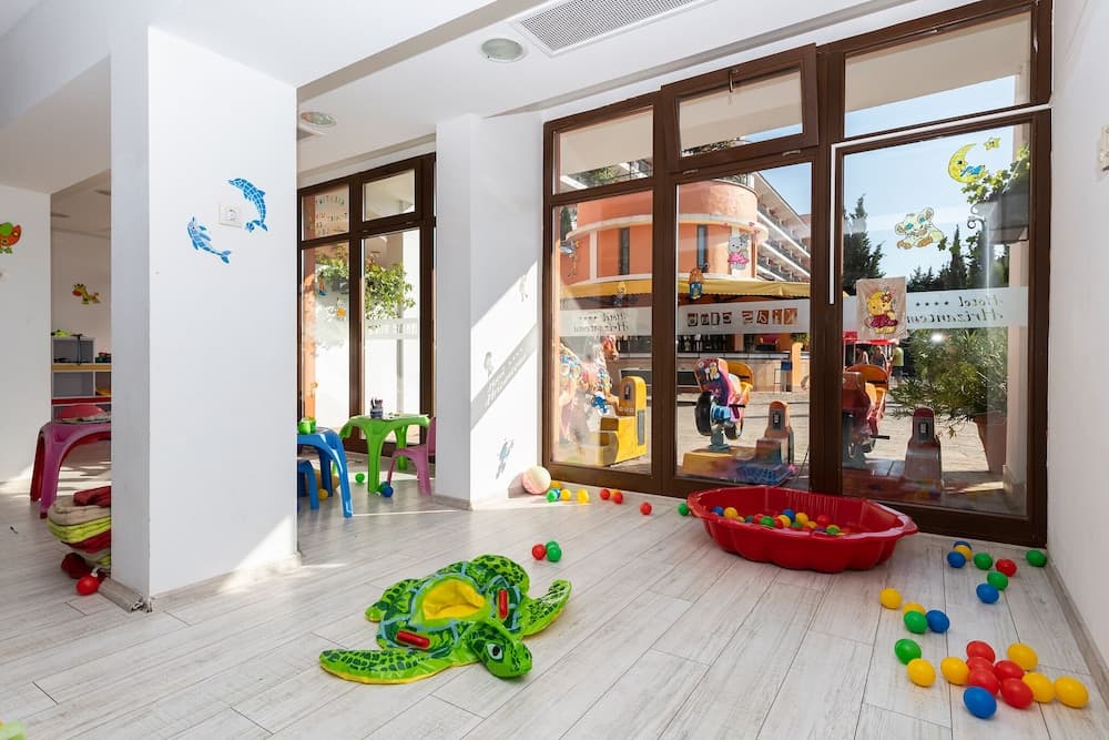 Çocuklar için oyun alanı - iç mekân