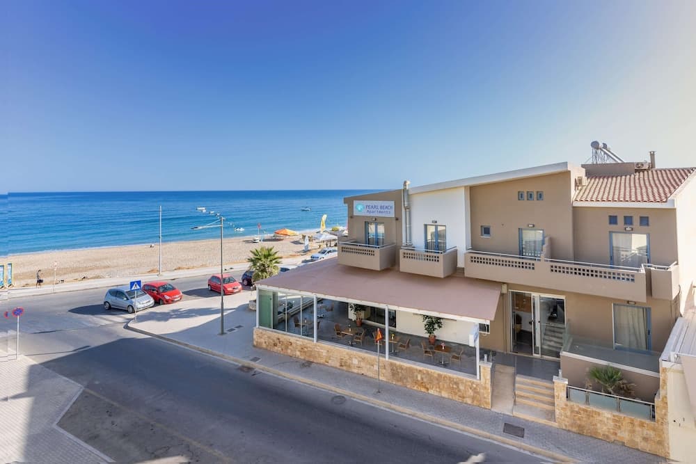 Pearl SeaBreeze Suites