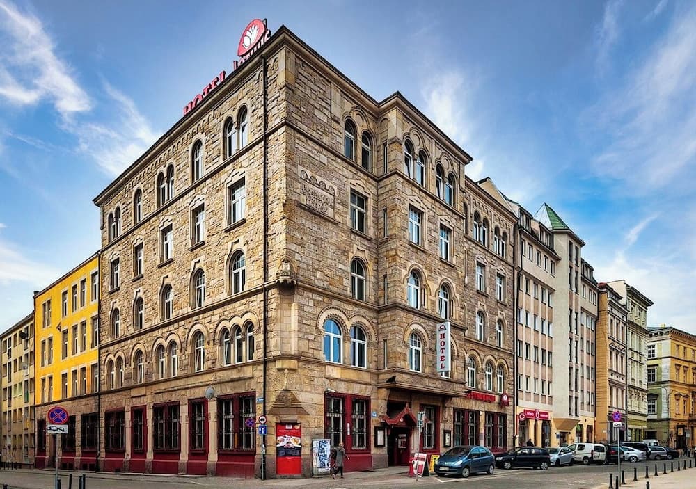 Lothus Hotel