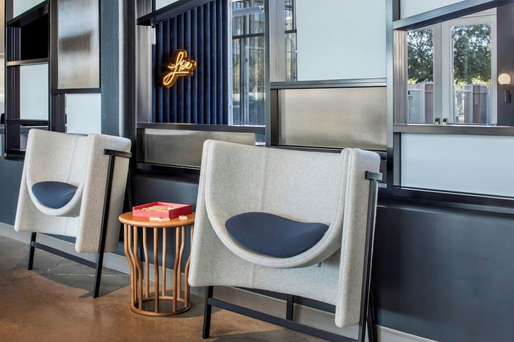 Lobi dinlenme salonu