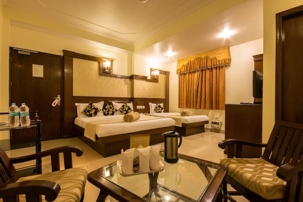 Hotel Grand Park Inn