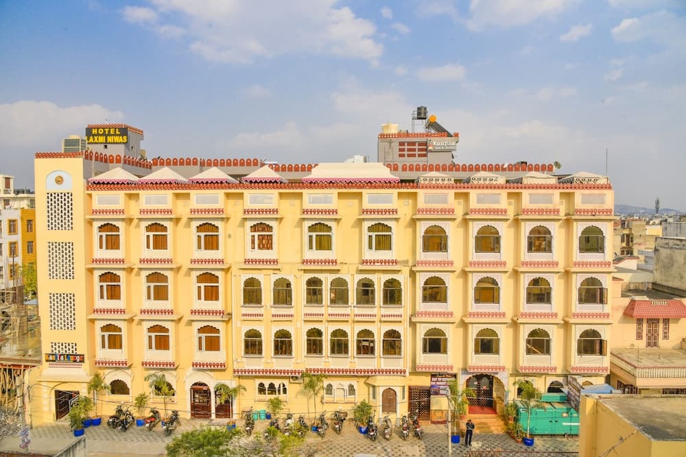 Hotel Laxmi Niwas - A Heritage Retreat