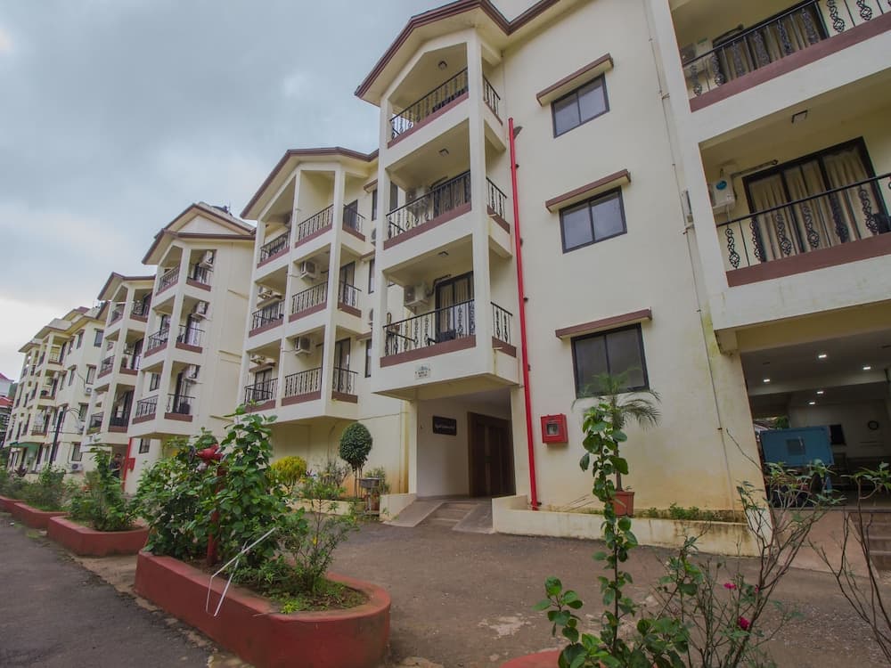 OYO 16805 Home Pool View 2BHK Assagaon