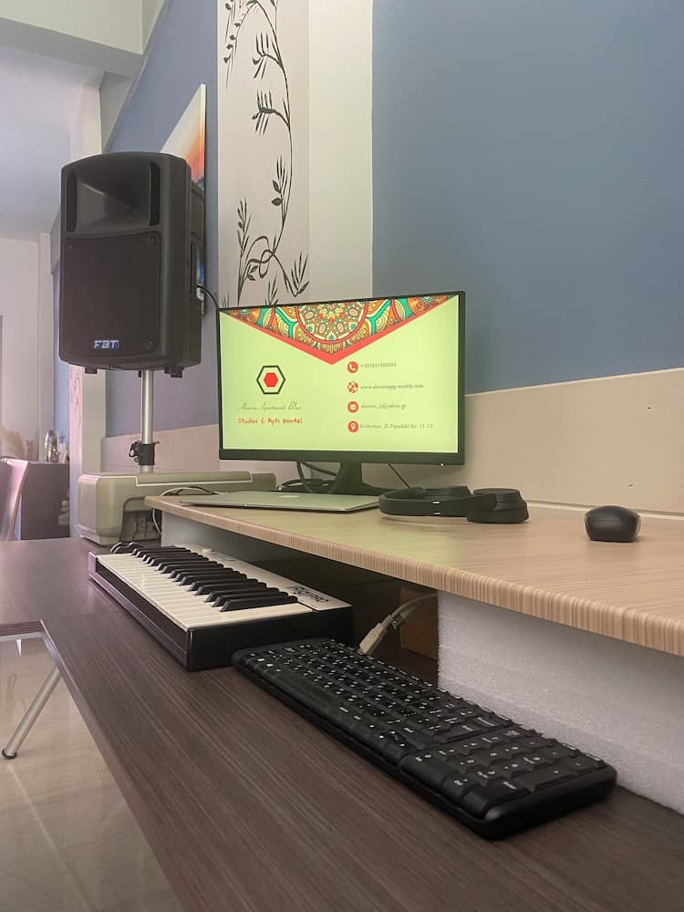 Alexiou Apartments Blue