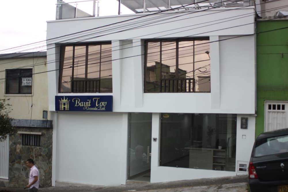 Konaklama yerinin ön cephesi