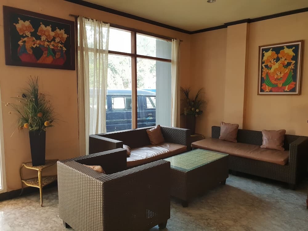 Lobi oturma alanı