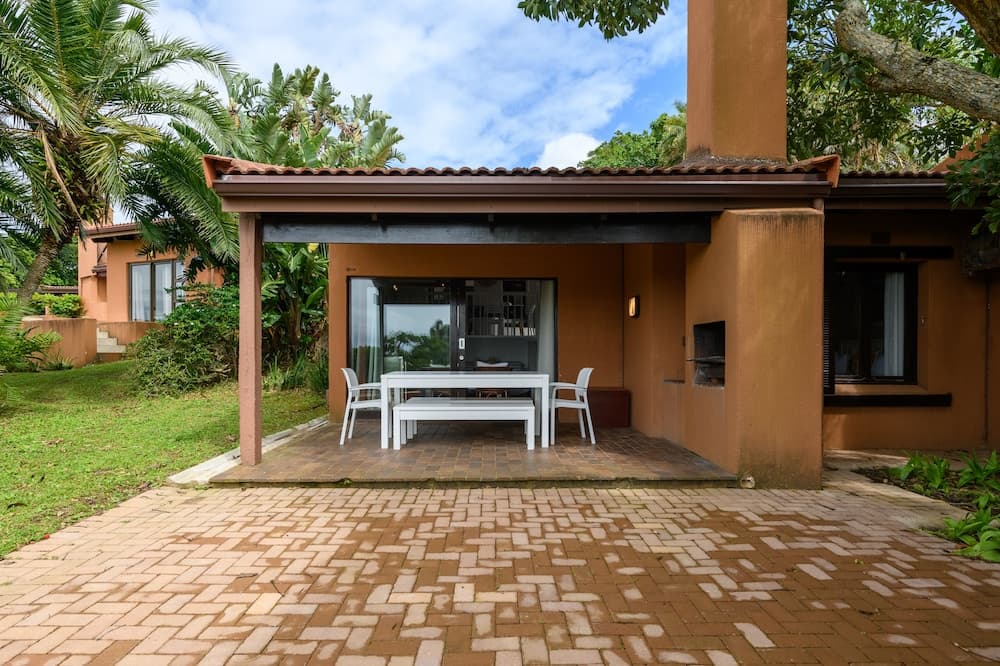 San Lameer Villa Rentals 2204