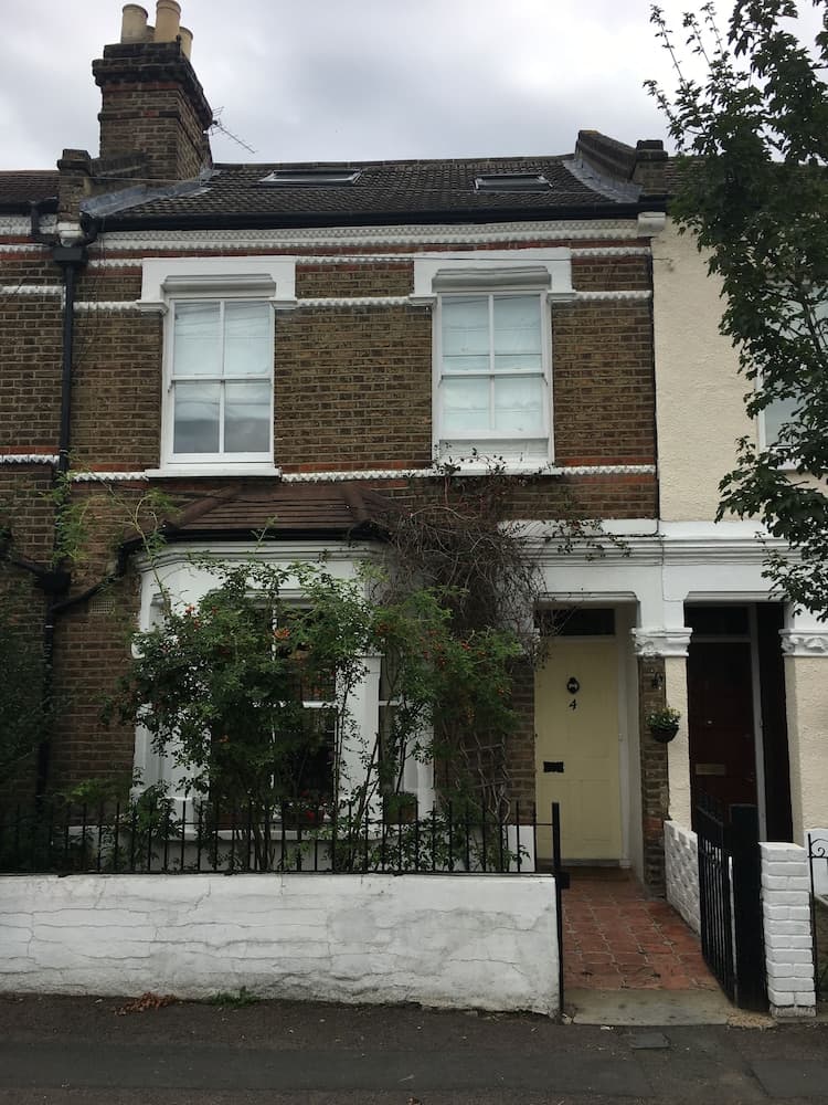 Konaklama yerinin ön cephesi