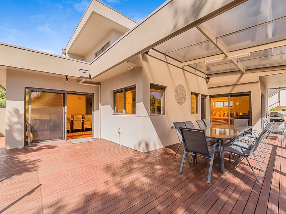 Broadwater By The Beach - With Heated Outdoor Spa