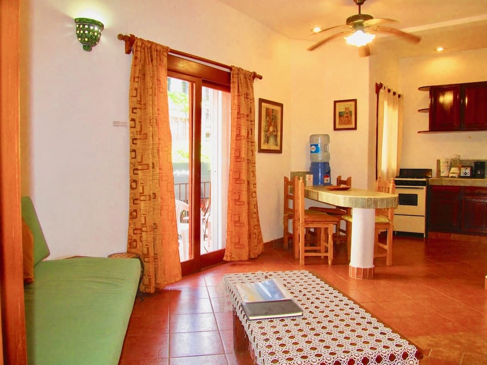 Condo Mariachi by Playa Paradise