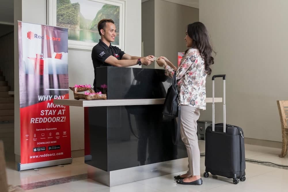 RedDoorz @ Jalan Parangtritis