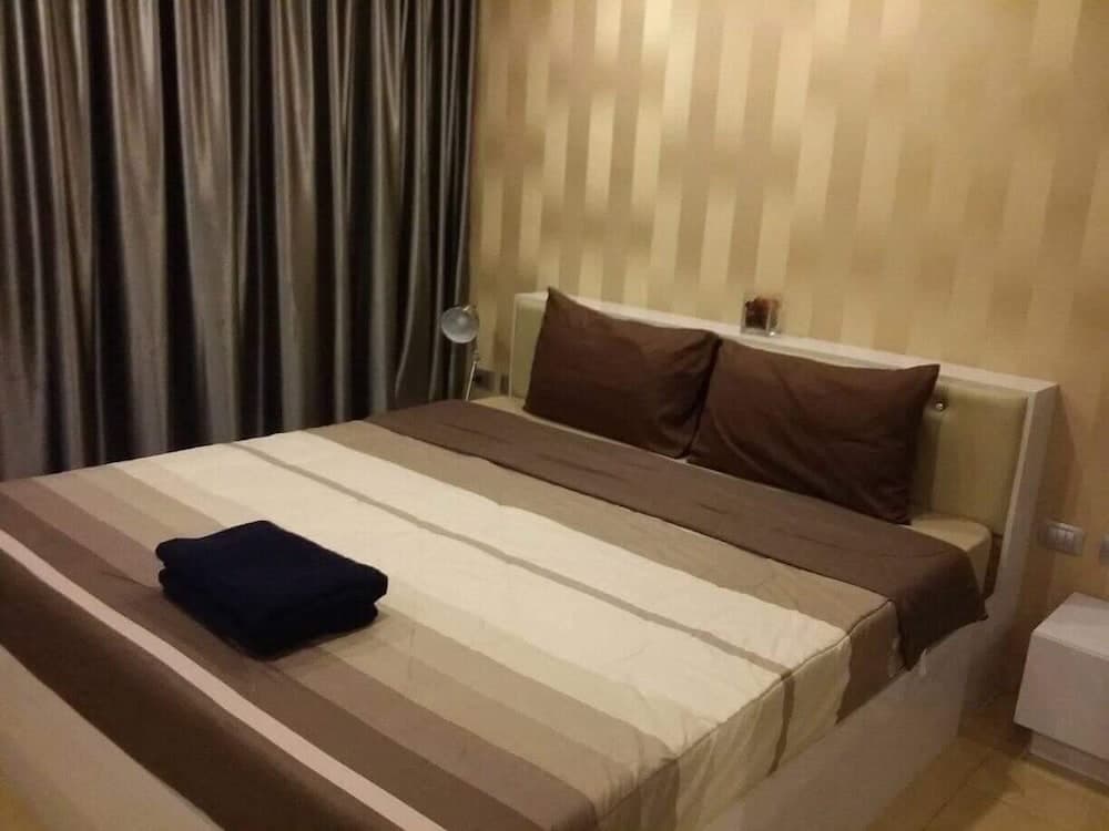 Centara Avenue Residence Building C