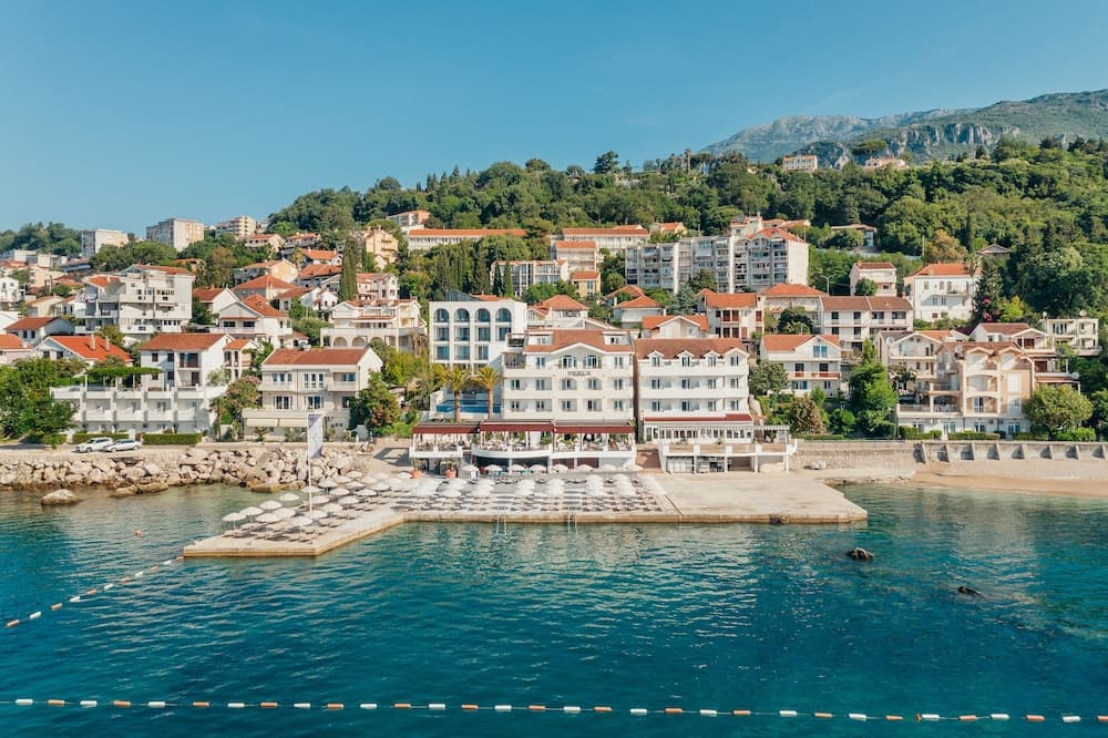 Hotel Perla - Annexes