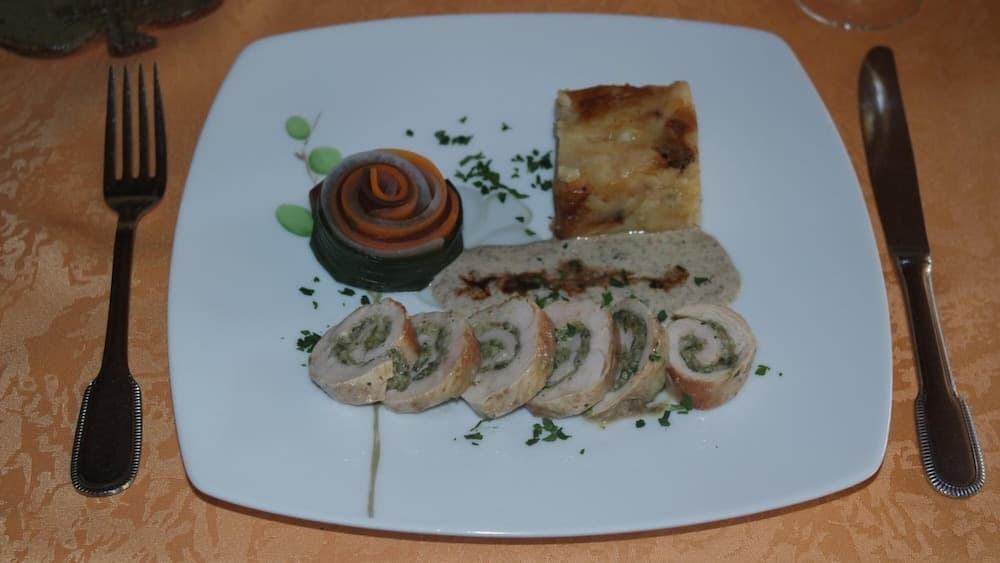 Yemek ve içecek