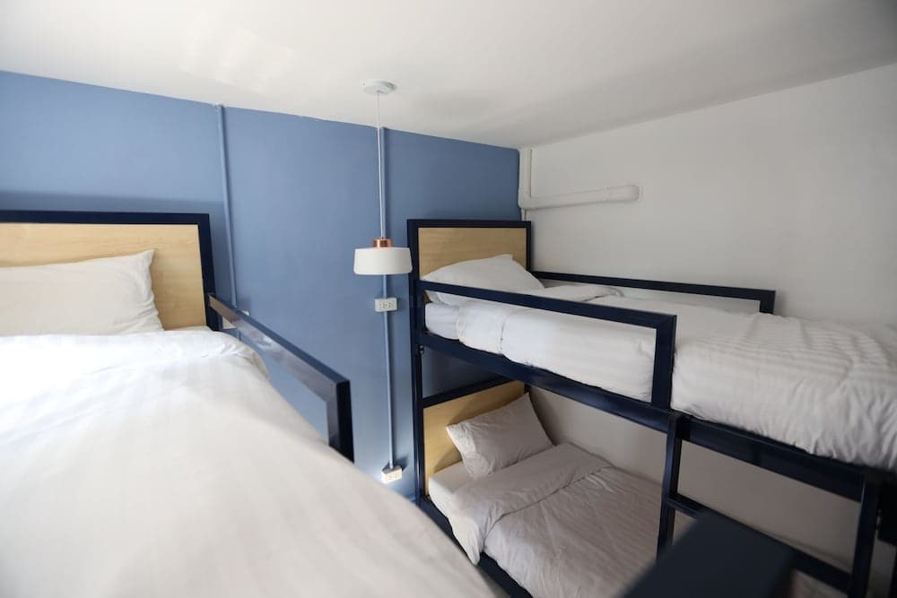 Local Time Bangkok - Hostel