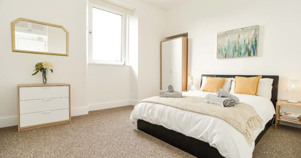 Modern Central Apartment