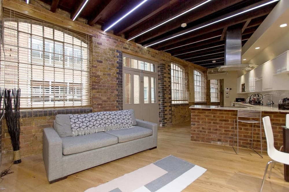 Luxury Loft Oxford Street with AC